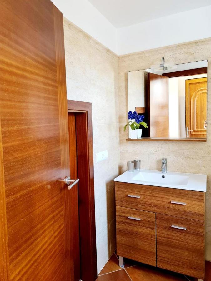 Villa Lorena Sa Caleta Kültér fotó