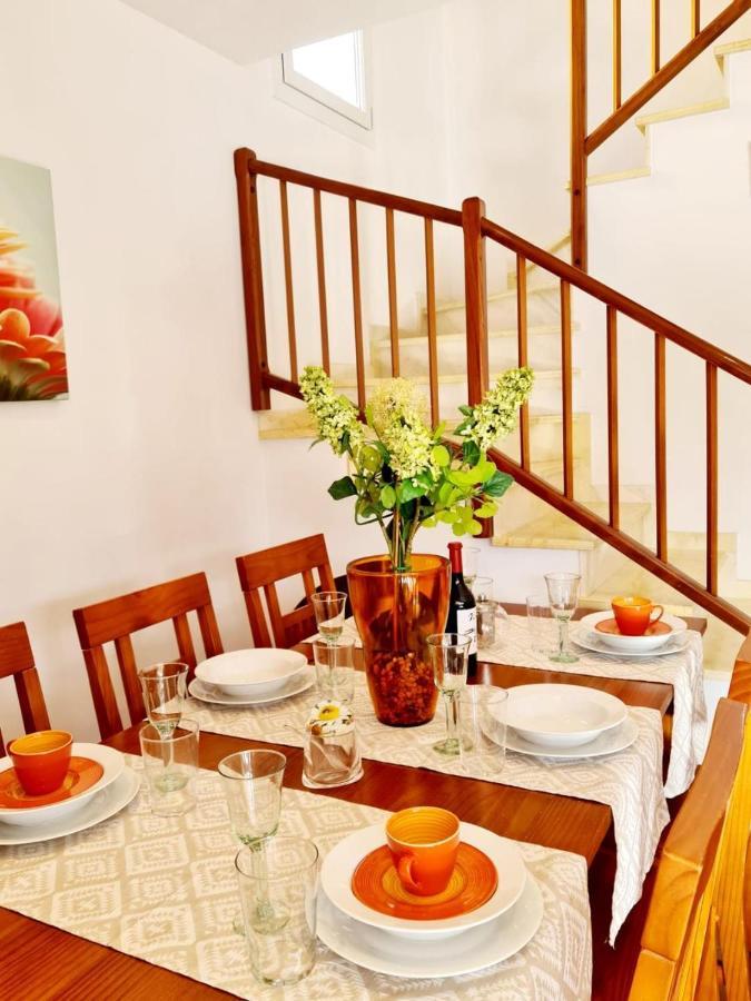 Villa Lorena Sa Caleta Kültér fotó